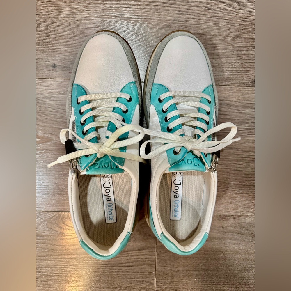 Joya Ortholite White & Turquoise Sneakers_Size US 7.5 (UK 5)_NWT